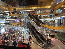 The Golden Landmark (D7), Retail #567529531
